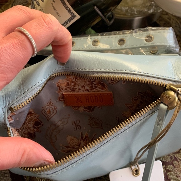 Authentic HOBO Leather fold over belt bag /Crosby - Picture 8 of 16
